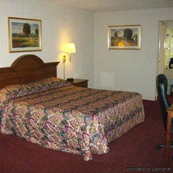 Harrisonville Inn & Suites Δωμάτιο φωτογραφία